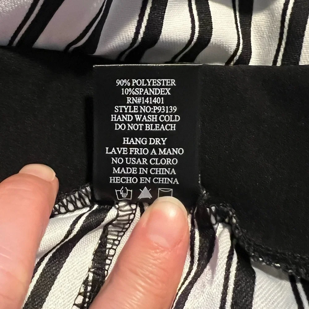 NWT LaLa Muse Women’s Striped Stretchy Pants Q12